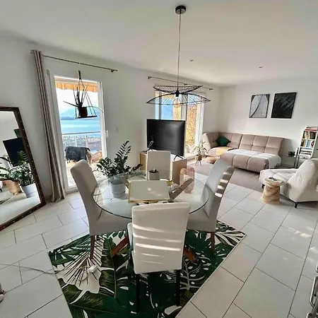 King - Mountains & Panoramic View Daire